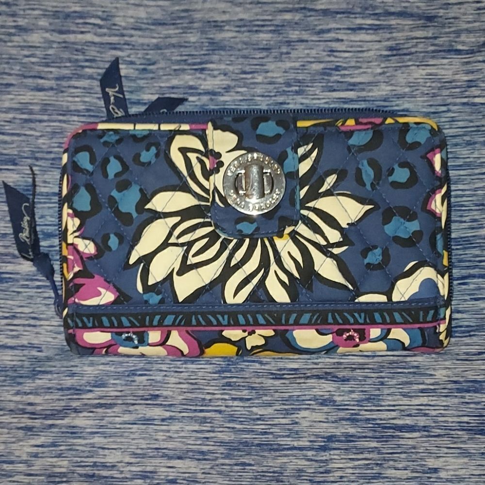 Vera Bradley Floral clutch purse